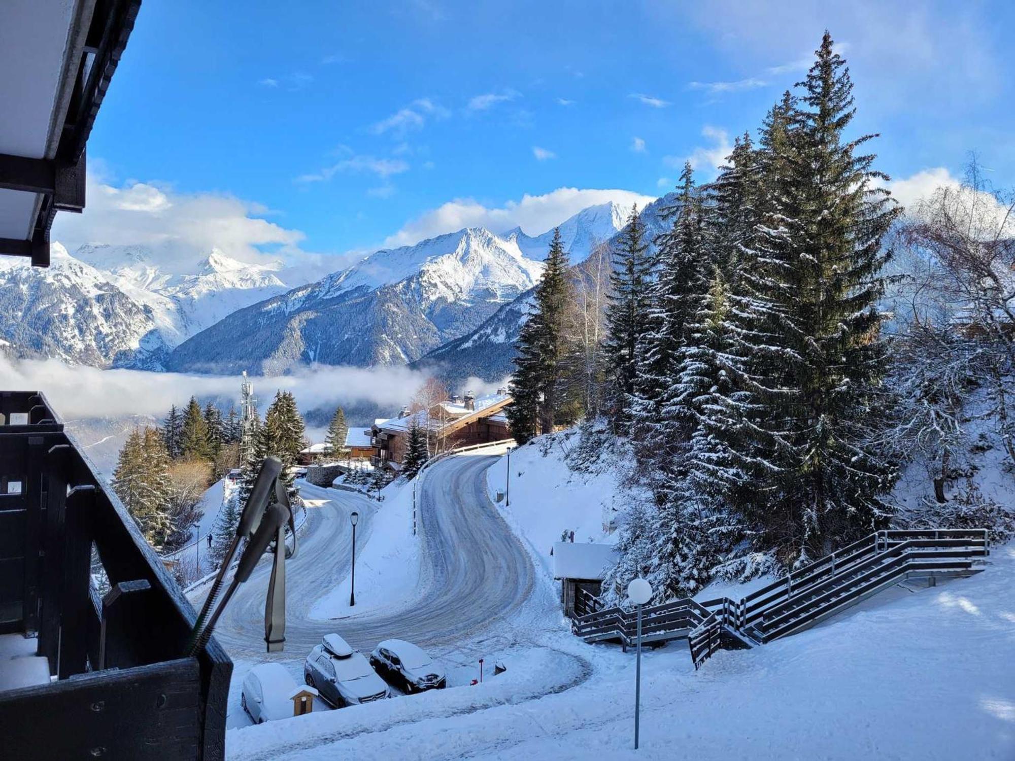 Skis Aux Pieds Pour 4 Pers - Village - Fr-1-575-10 *